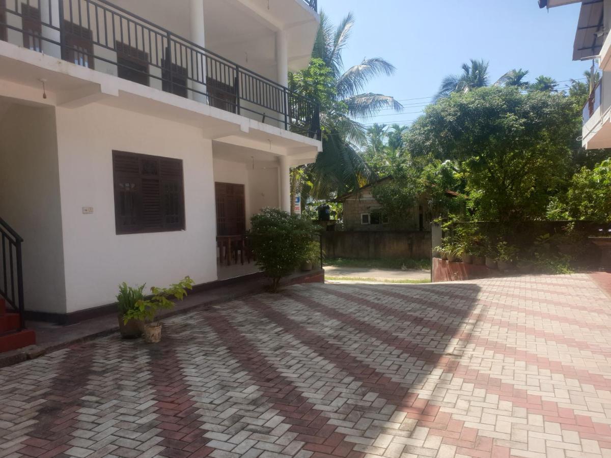 Resident Villa Unawatuna Exterior photo